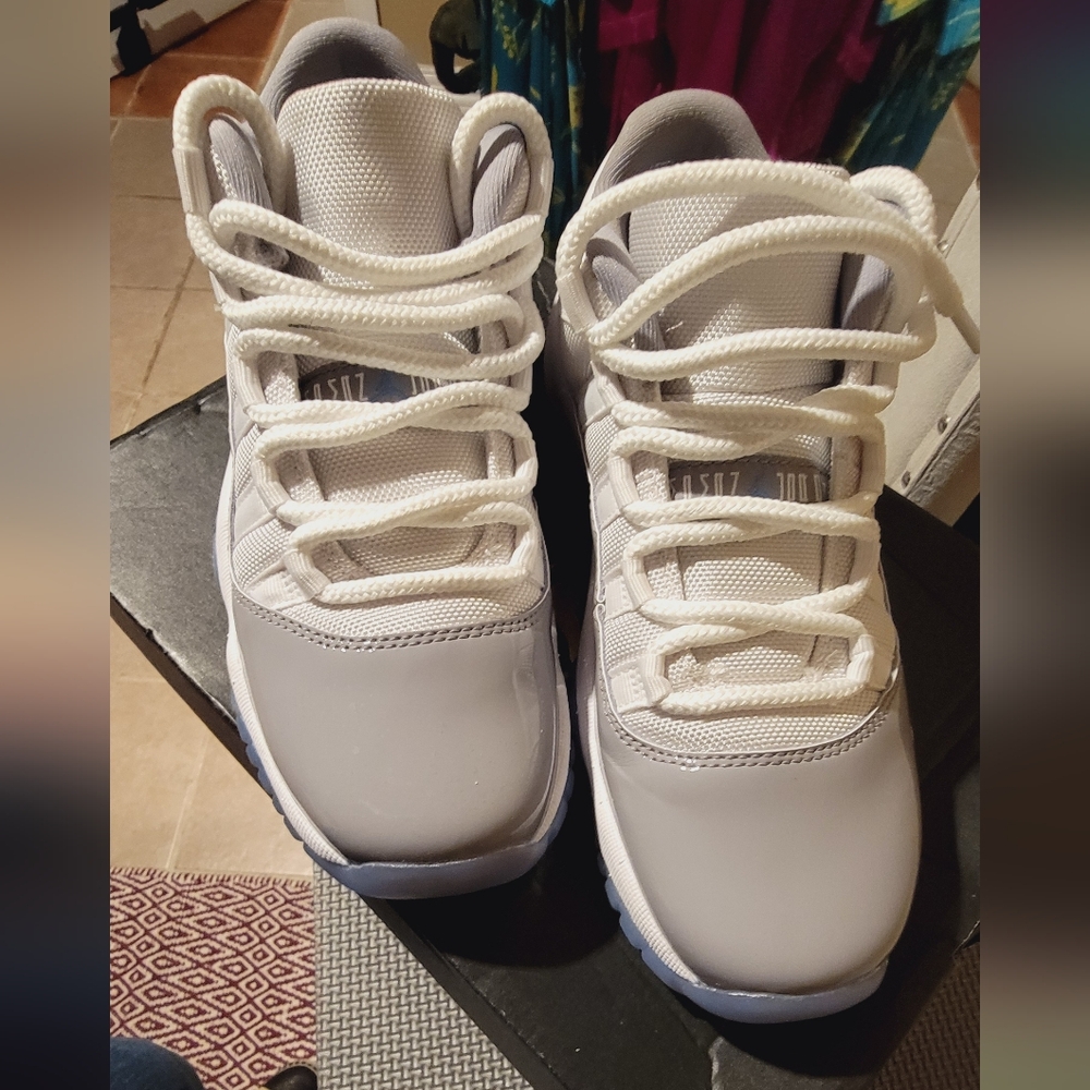 Jordan Retro 11 (cement grey) youth